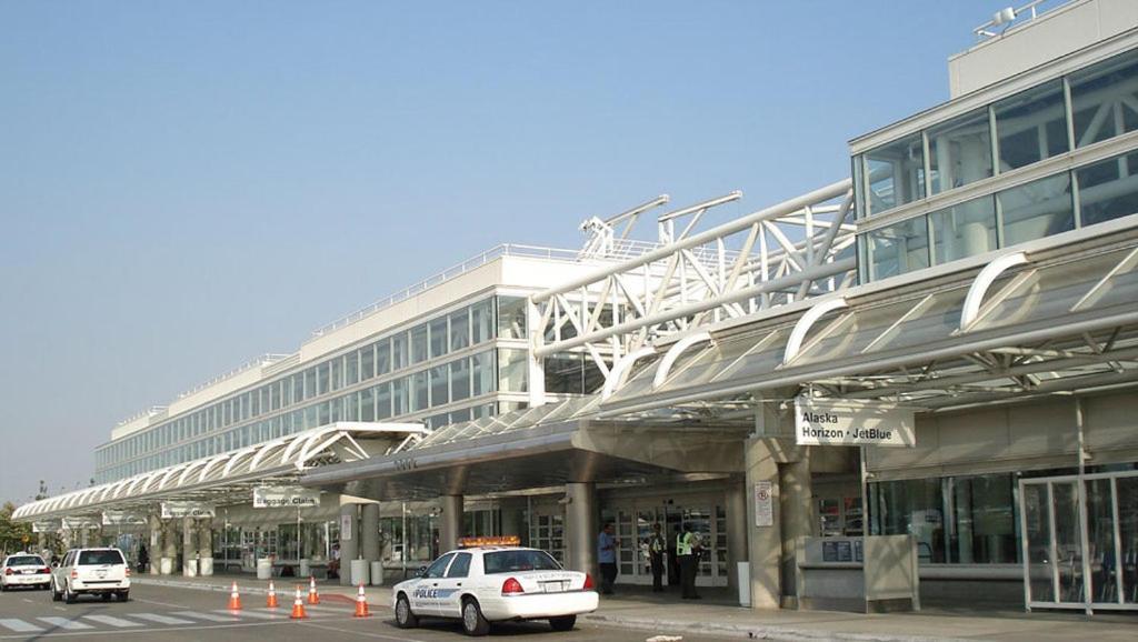 Holiday Inn Express Hotel & Suites Ontario Airport-Mills Mall By Ihg Ранчо-Кукамонга Экстерьер фото