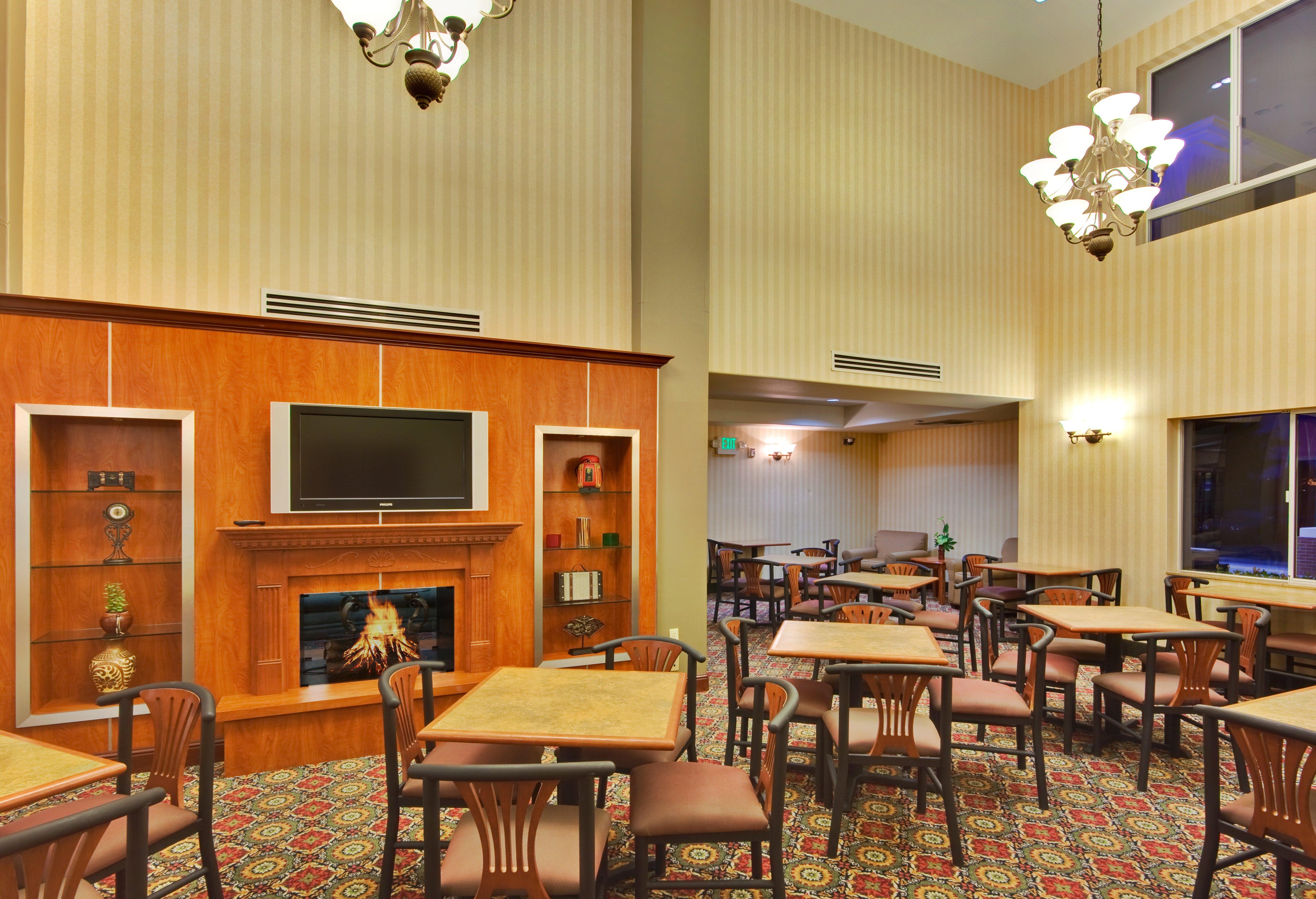 Holiday Inn Express Hotel & Suites Ontario Airport-Mills Mall By Ihg Ранчо-Кукамонга Экстерьер фото