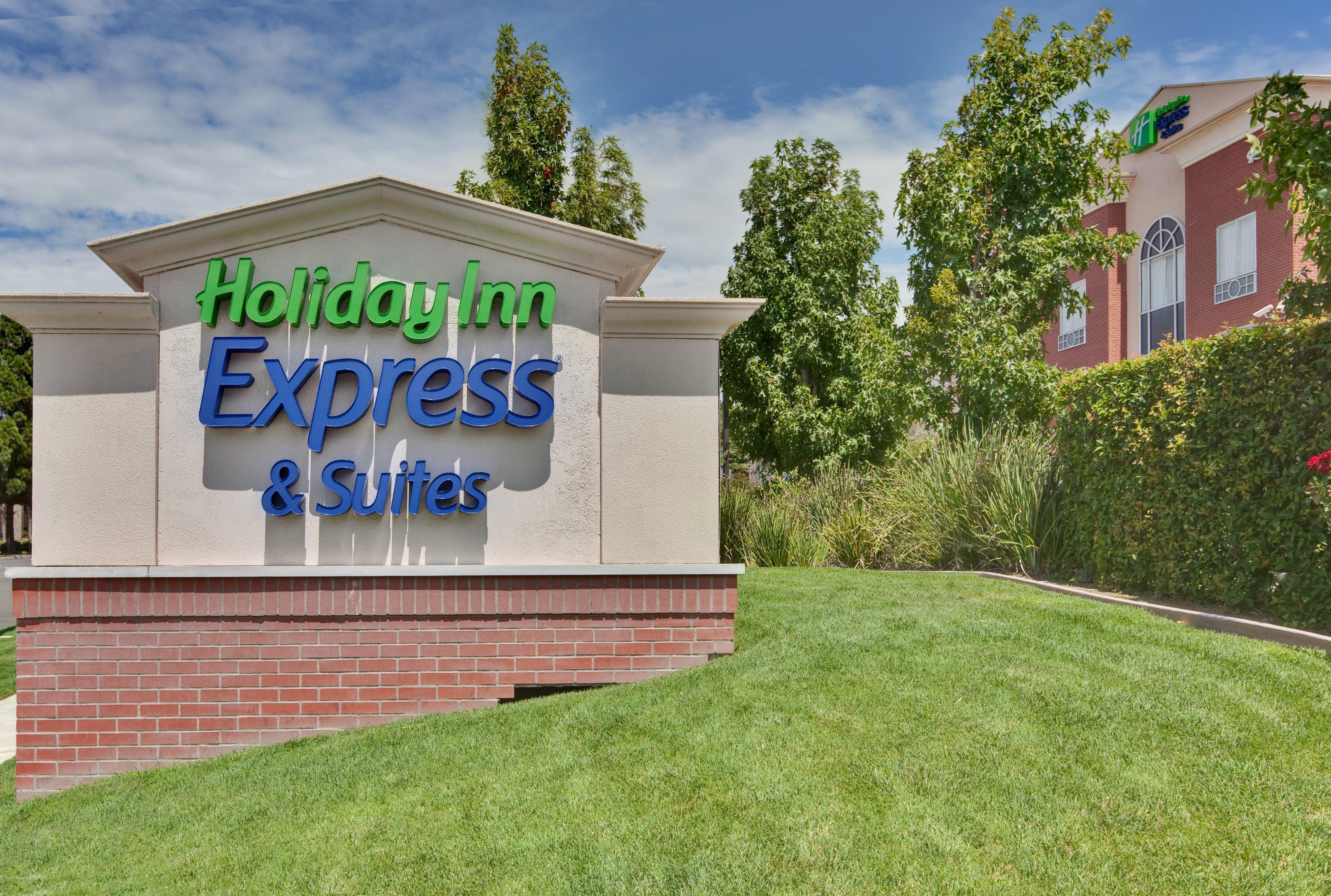 Holiday Inn Express Hotel & Suites Ontario Airport-Mills Mall By Ihg Ранчо-Кукамонга Экстерьер фото
